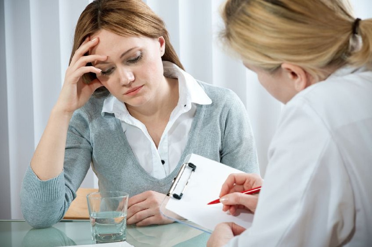 how psychologists help to treat depression