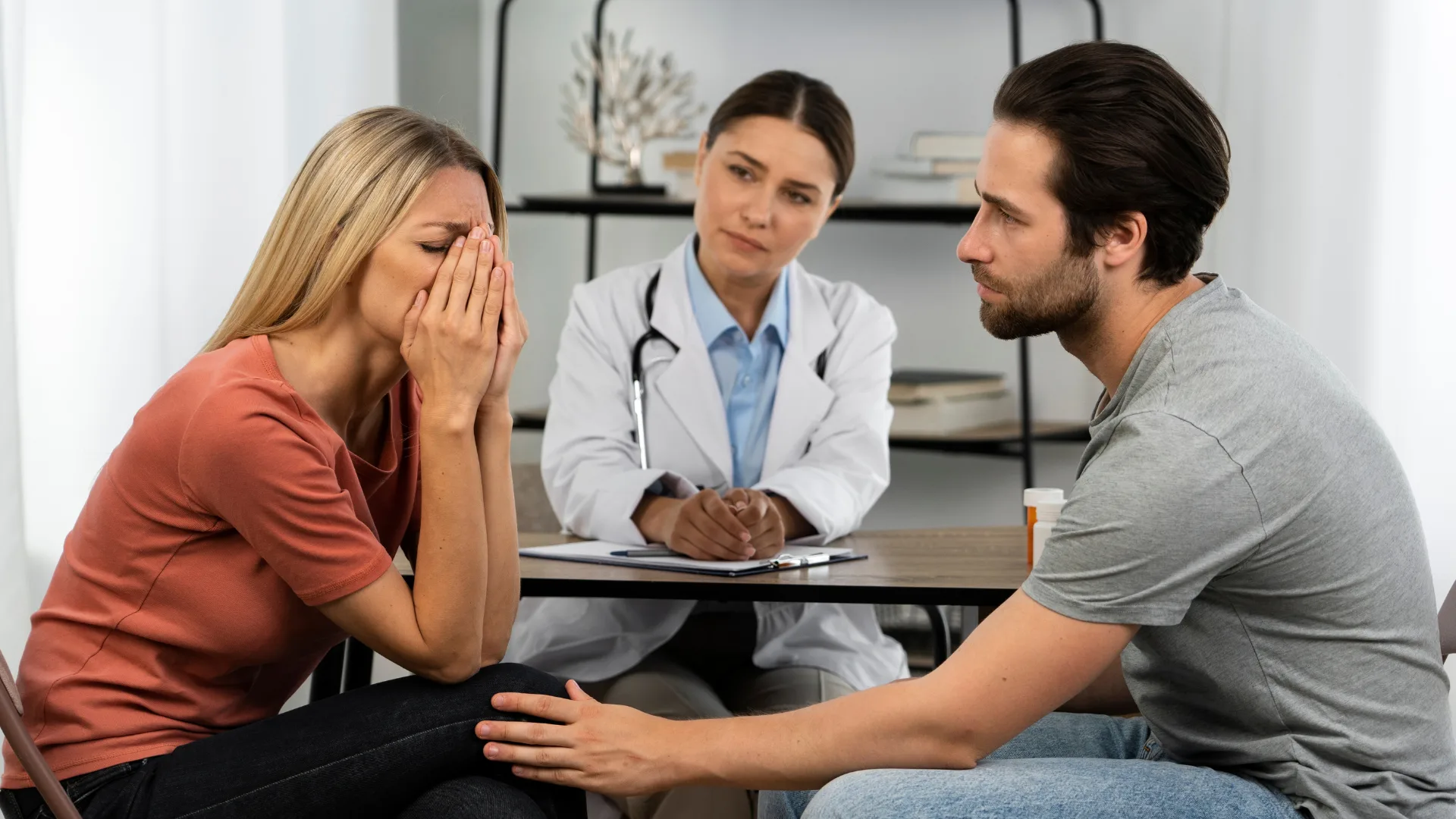 Bipolar Disorder Diagnosis and Treatment in Dubai | Almond Blossoms Mental Wellbeing Clinic